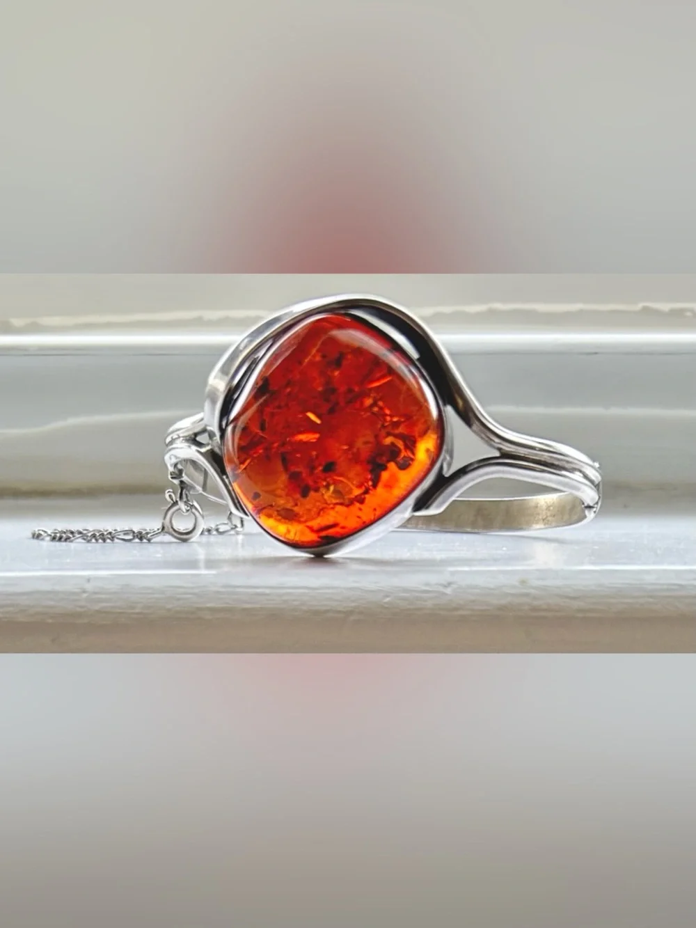 Oversized Baltic Amber & Sterling Silver Modernist Cuff Bracelet (Vtg) - Picture 4 of 15